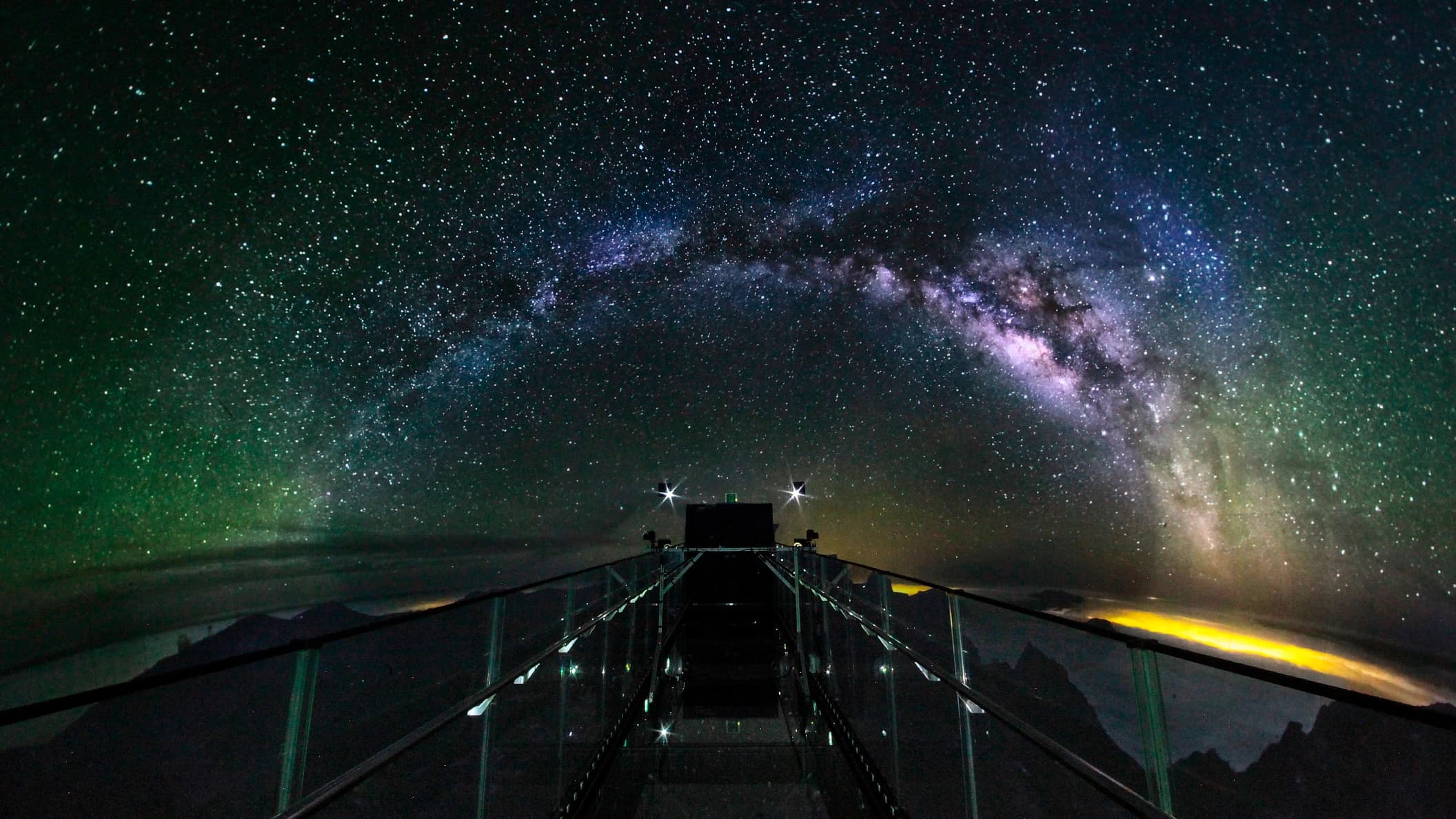 Starry sky projection in Space 360 spherical projection theater powered by Screenberry