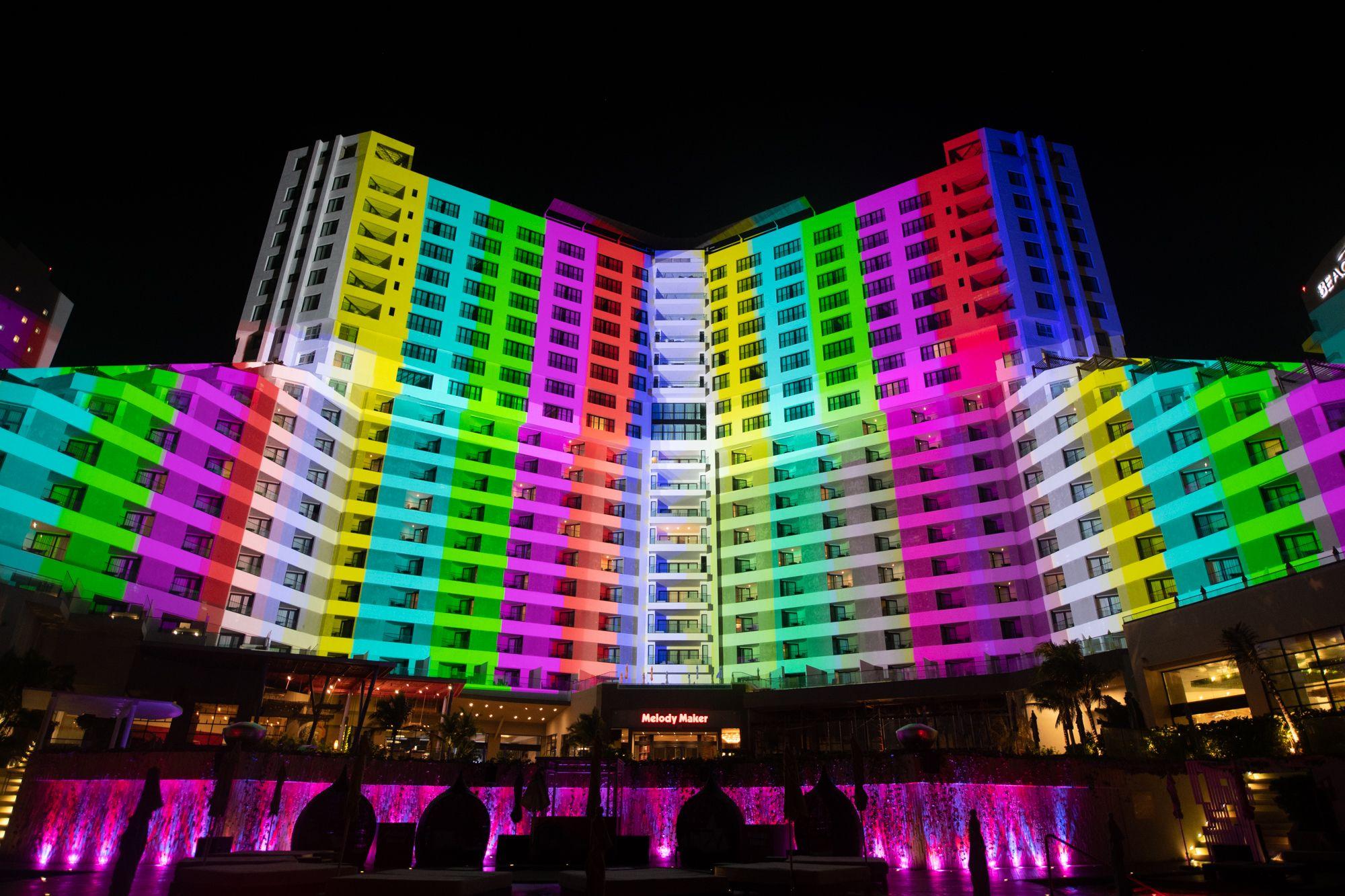 Video mapping onto the facade of Melody Maker Cancun Hotel