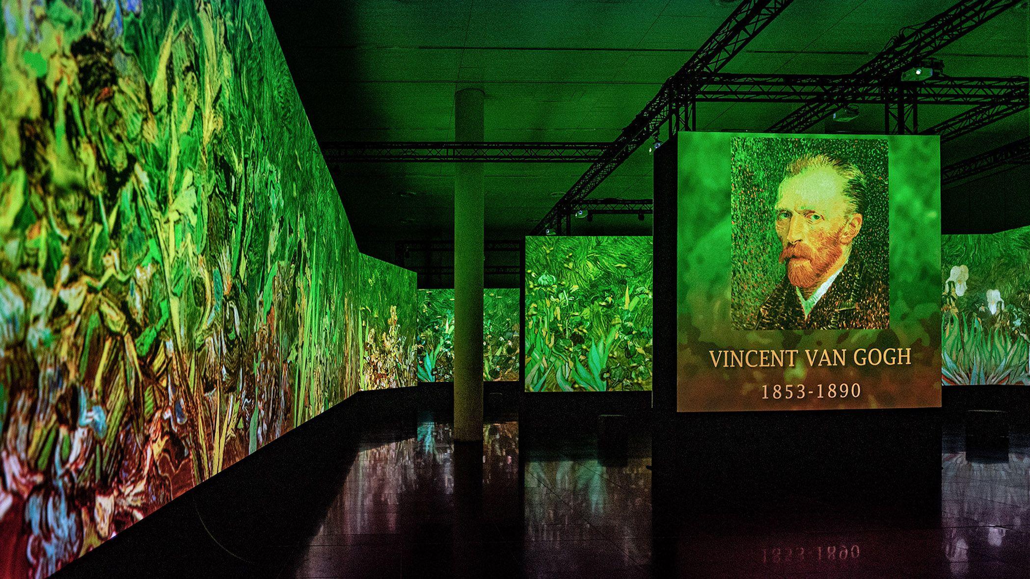 Paintings projected onto gallery walls, showcasing Screenberry's role in creating the art experience at the Impressionistas touring multimedia exhibition.