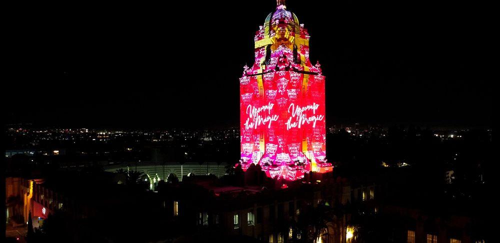 Christmas projection mapping on Beverly Hills City Hall powered by Screenberry media server