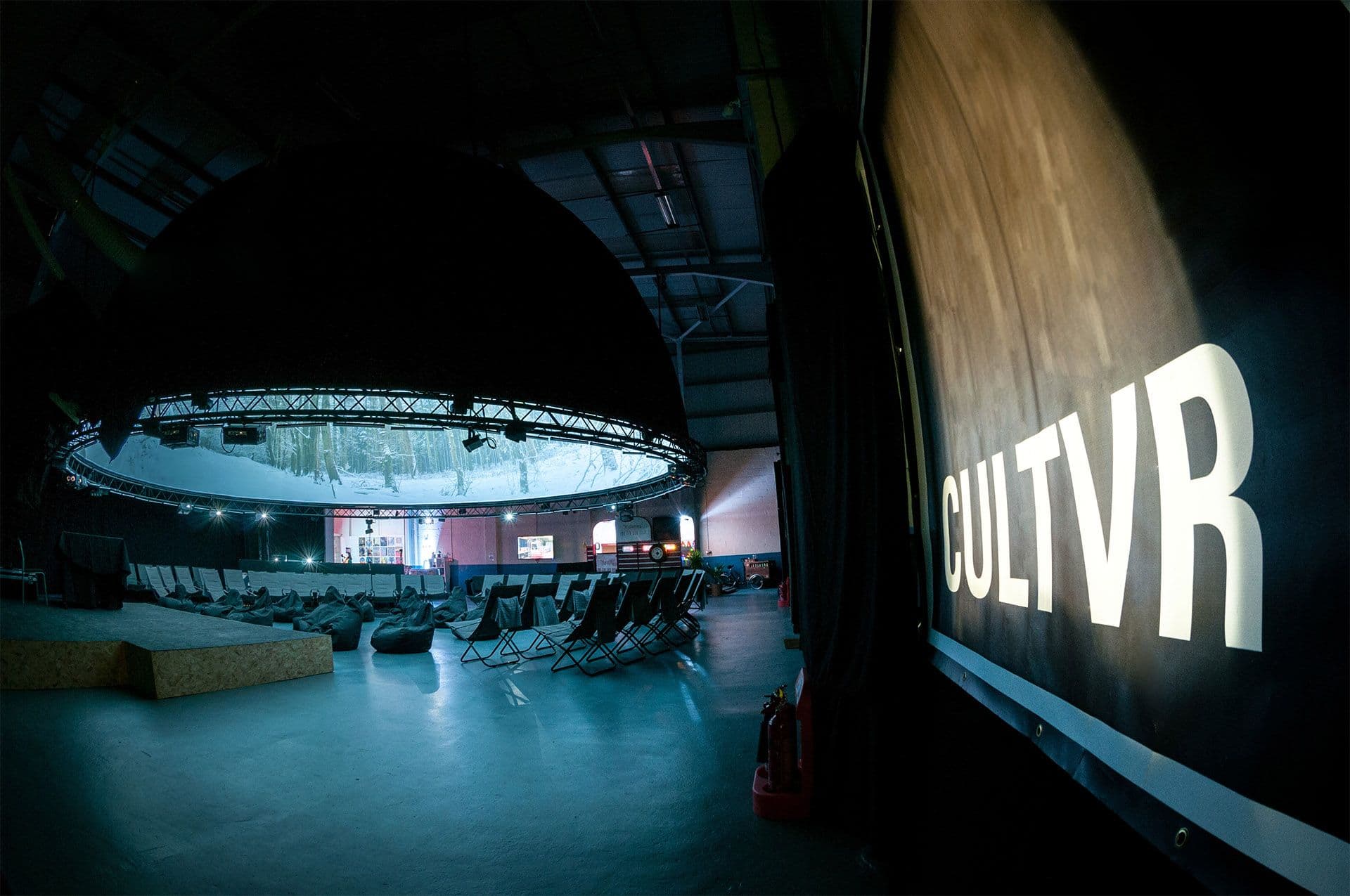 A large suspended negative pressure dome powered by Screenberry at CULTVR Lab
